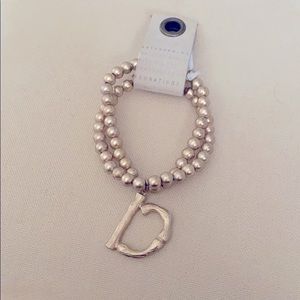 Stretch gold tone bead bracelet